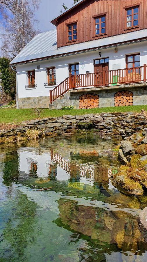 Knezice 25, Chalupa V Krkonosich Vrchlabí Esterno foto